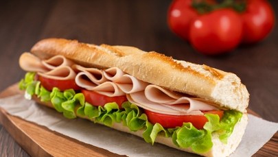 Czy w piątek 11 listopada można jeść mięso? W tych diecezjach wprowadzono dyspensę