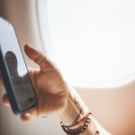 Czy w samolocie można używać telefonu? Tak, ale tylko w ten sposób 
