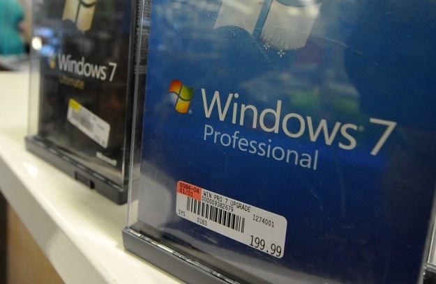 Czy Windows 7 wyprzedził już Windowsa XP? /AFP