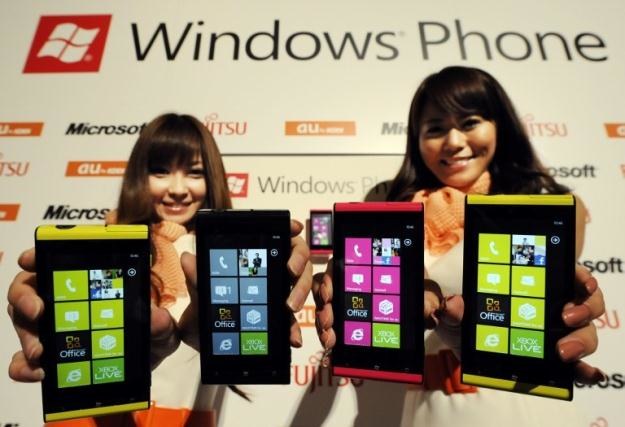 Czy Windows Phone będzie zyskiwał na popularności? /AFP
