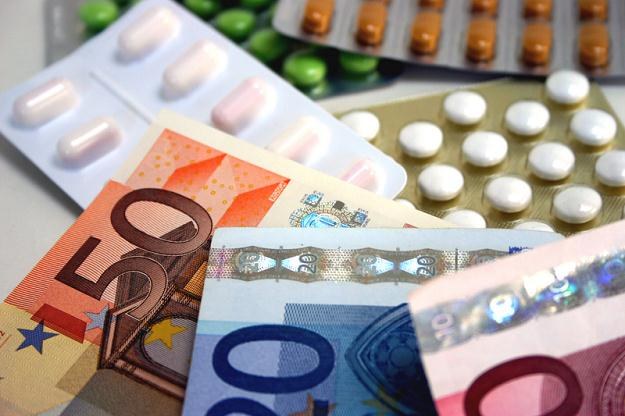 Czy wprowadzenie sztywnych cen i marż na leki refundowane przeczy zasadom wolnego rynku? /&copy; Panthermedia