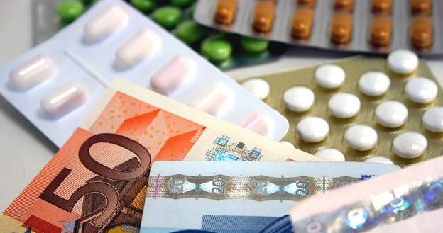 Czy wprowadzenie sztywnych cen i marż na leki refundowane przeczy zasadom wolnego rynku? /&copy; Panthermedia