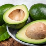 Czy z pestki wyrośnie drzewko owocowe? Sekret ogrodnika