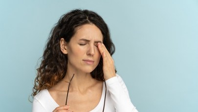 Czy zapaleniem spojówek można się zarazić?