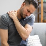 przepuklina Czym jest i do czego prowadzi przepuklina kręgosłupa? Ból promieniuje na całe ciało