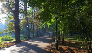 Czym jest indeks UV? Powinniśmy to sprawdzać każdego dnia, nie tylko w upały
