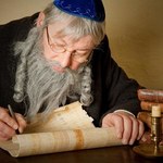 Czyniący cuda na liście najbogatszych rabinów!