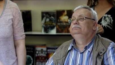 Czytelnicy kochają go za książki o Geralcie z Rivii. Andrzej Sapkowski kończy 70 lat
