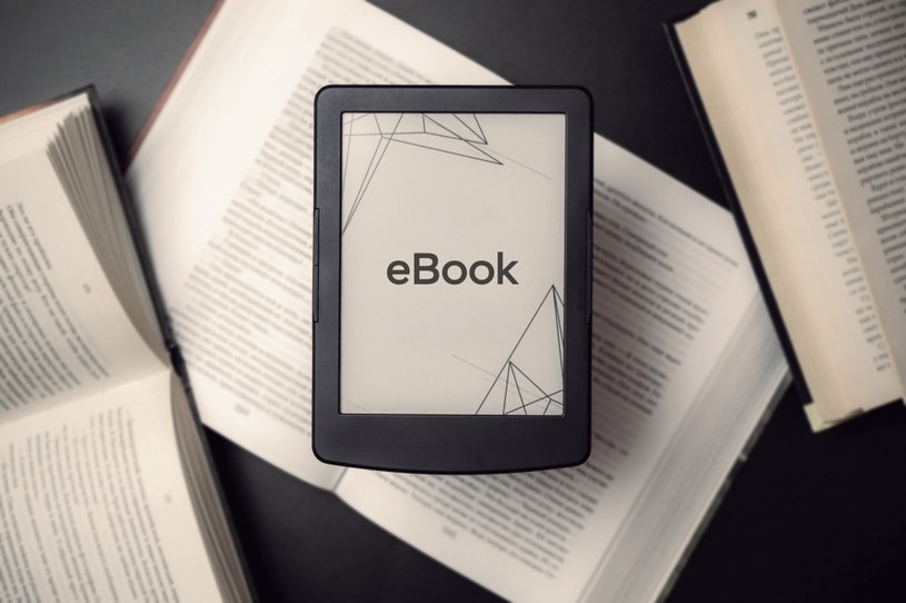 Czytniki ebooków są lepsze od książek! Mamy na to dowody /123RF/PICSEL