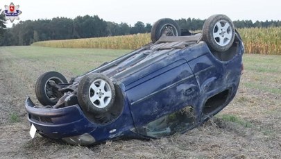 Dachowanie na Lubelszczyźnie. Zaskakujące zachowanie pasażerów i kierowcy
