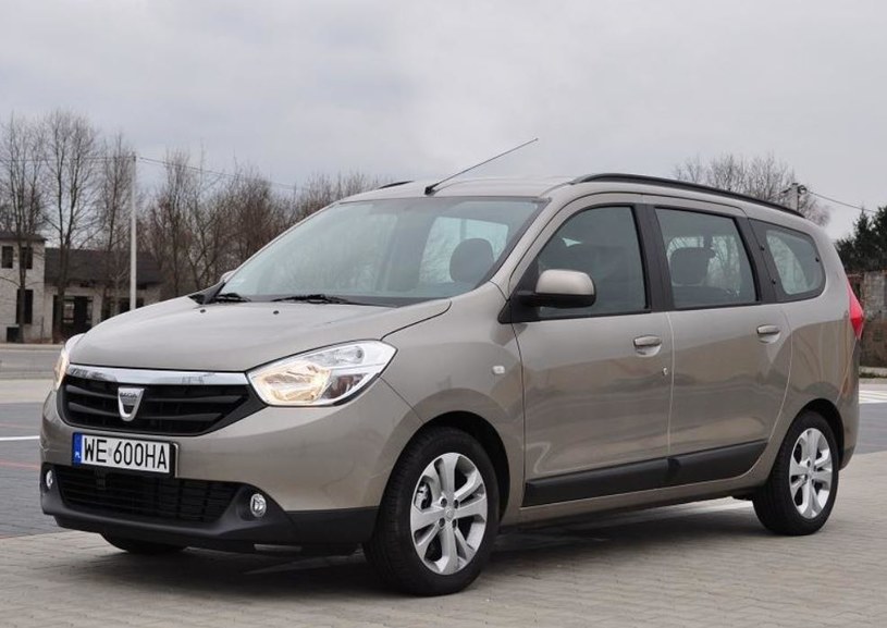 Dacia Lodgy /.