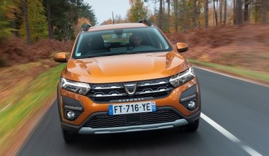 Dacia ma sposób na kary za emisję. A klienci mogą zaoszczędzić