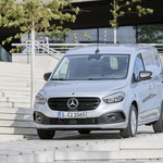 Daimler sprzedaje akcje Renault