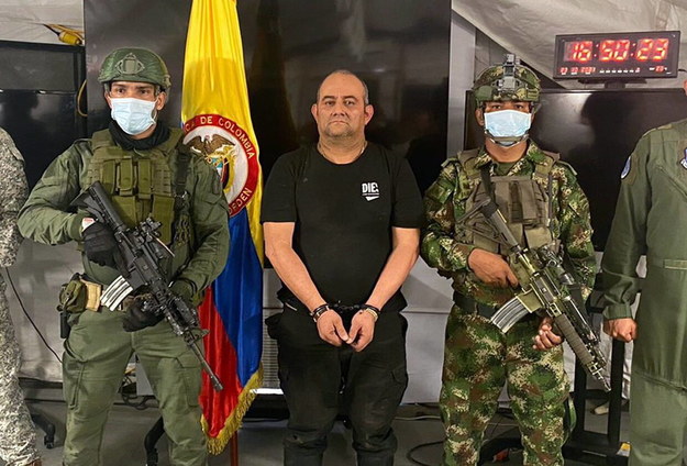 Dairo Antonio Usuga, szef potężnego gangu handlującego narkotykami. Zatrzymanie /Colombian Presidency HANDOUT /PAP