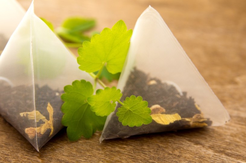 Jak wykorzystać fusy z herbaty? Porady w INTERIA.PL