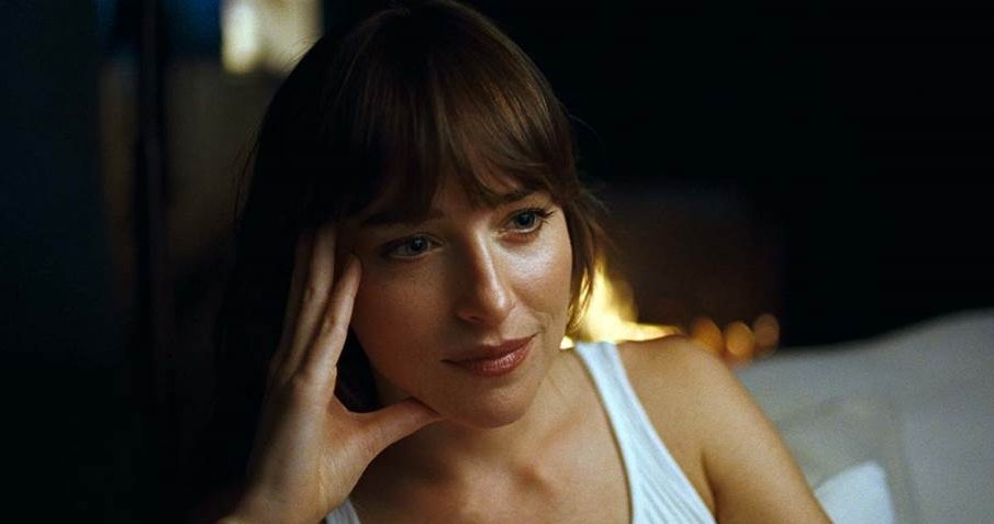 Dakota Johnson w filmie "Skomplikowani" /materiały prasowe