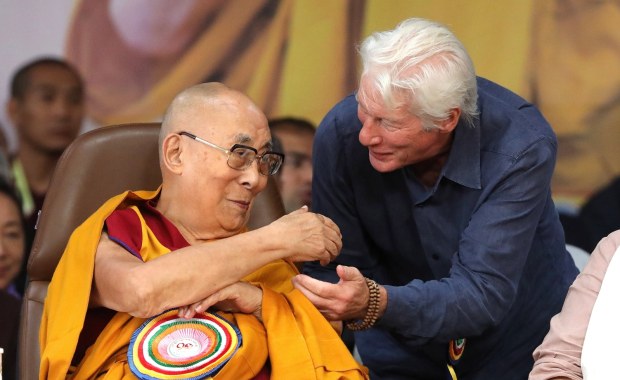 Dalajlama XIV świętuje 90. urodziny. Wśród gości Richard Gere