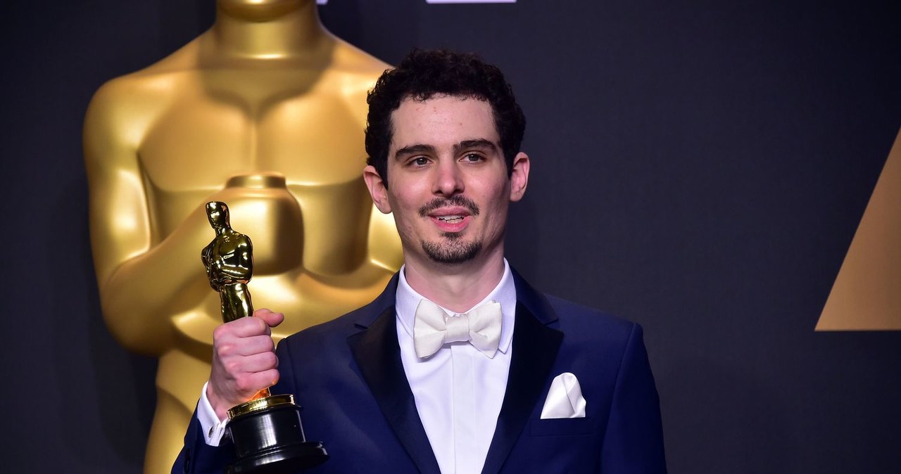 Damien Chazelle z Oscarem za film "La La Land" (2017) /AFP