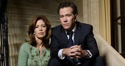 Dana Delany i Timothy Hutton w serialu "Uprowadzeni" /materiały prasowe