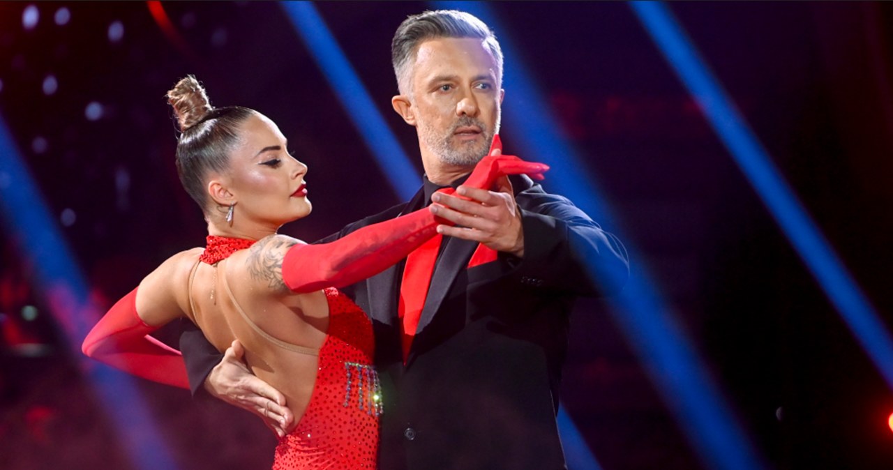 "Dancing with the Stars. Taniec z Gwiazdami": Łukasz Płoszajski i Wiktoria Omyła /Jacek Kurnikowski /AKPA