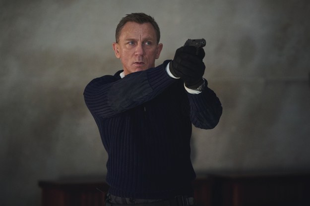 Daniel Craig jako James Bond na planie "Nie czas umierać" /Forum Film Poland /Materiały prasowe