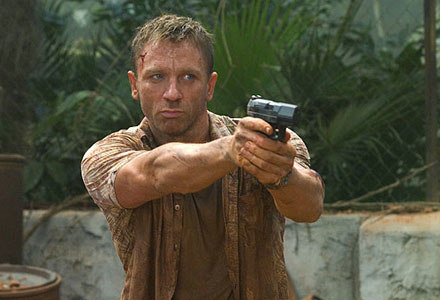 Daniel Craig jako James Bond w "Casino Royale" /materiały dystrybutora