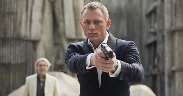 Daniel Craig jako James Bond w filmie "Skyfall" /materiały prasowe