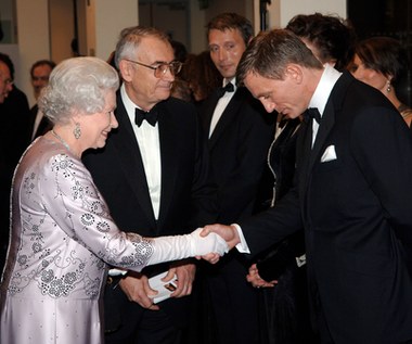 Daniel Craig, odtwórca roli Jamesa Bonda, złożył hołd królowej Elżbiecie II