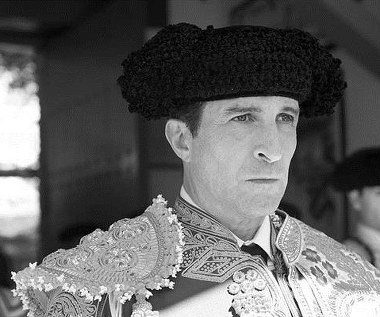 Daniel Giménez Cacho w scenie z filmu "Śnieżka"