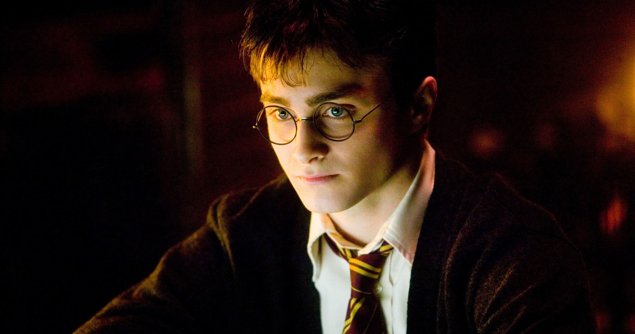 Daniel Radcliffe w filmie "Harry Potter i Zakon Feniksa" /Heyday Films / Entertainment Pictures /Agencja FORUM