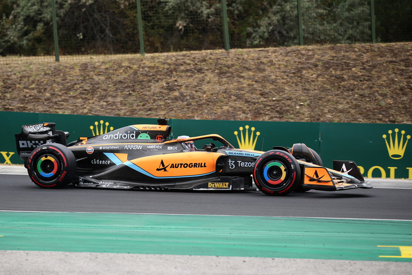 Daniel Ricciardo po sezonie 2022 odejdzie z zespołu McLarena /Getty Images