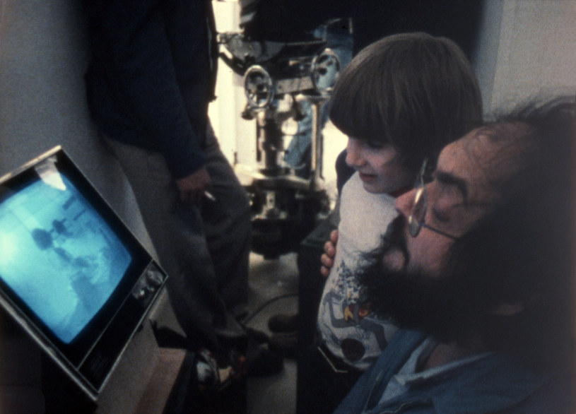 Danny Lloyd i Stanley Kubrick na planie filmu "Lśnienie" (1980) /Sunset Boulevard/Corbis /Getty Images