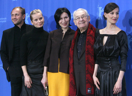 Danuta Stenka, Andrzej Wajda i Maja Ostaszewska na Berlinale /AFP