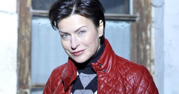 Danuta Stenka jako detektyw Anna Oster na planie w serialu "Instynkt" /AKPA
