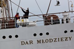 Dar Młodzieży wypłynął w półroczny rejs