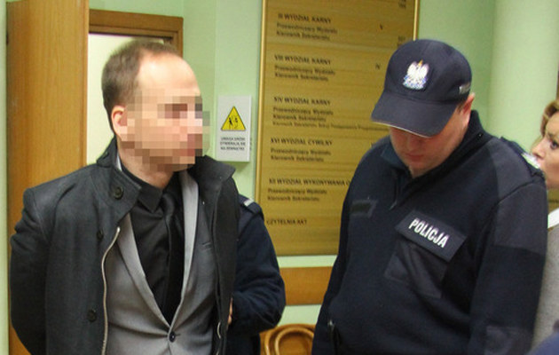 Dariusz K. dogadza sobie w areszcie! /Marcin Smulczyński /East News