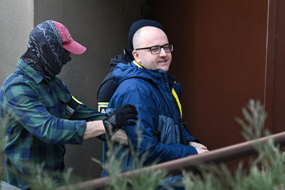 Dariusz Matecki doprowadzany na posiedzenie aresztowe / 	Radek Pietruszka   /PAP