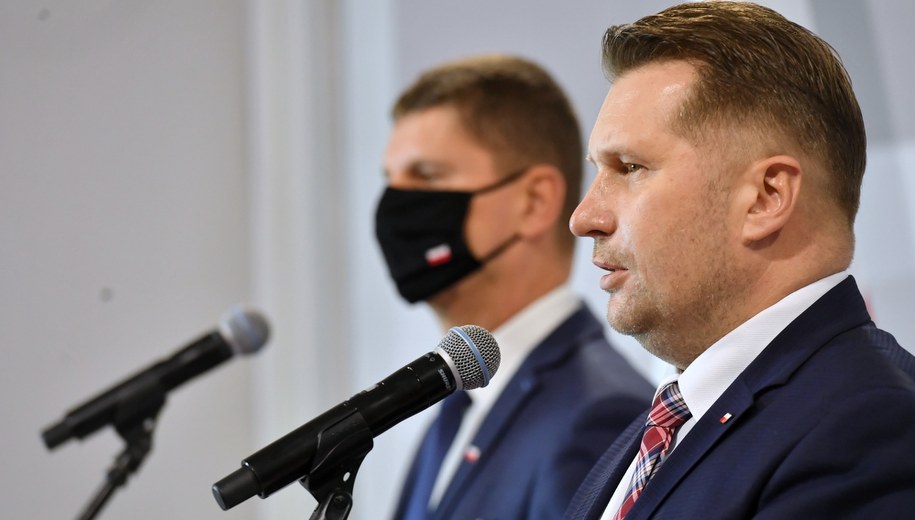 Dariusz Piontkowski i Przemysław Czarnek /Piotr Nowak /PAP