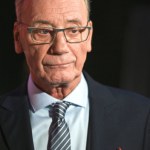 Dariusz Szpakowski Dariusz Szpakowski nie powiedział jeszcze ostatniego słowa. Zaskakujący zwrot w karierze słynnego komentatora