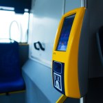 Darmowa komunikacja miejska dla seniorów. Wystarczy pokazać dowód osobisty