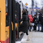 Darmowe przejazdy dla seniorów. Wielu Polaków o nich nie wie