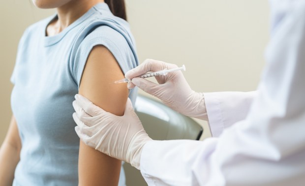 Darmowe szczepionki przeciw krztuścowi w Krakowie już niedostępne. Co zrobić, jeśli chcesz się zaszczepić?