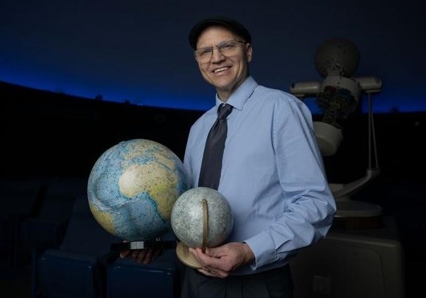 Darren Williams, profesor astronomii i astrofizyki na Penn State Behrend /Penn State Behrend /Materiały prasowe