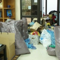 Dary zebrane dla małej Poli z Afganistanu