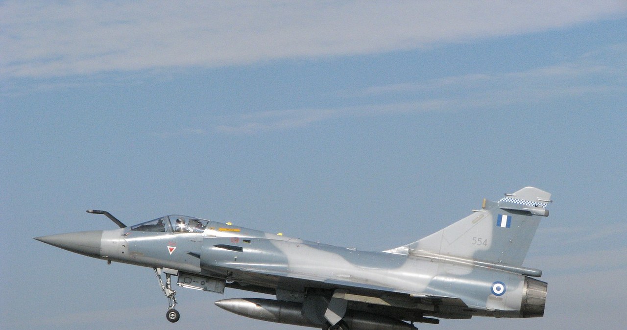 Dassault Mirage 2000 w greckich siłach powietrznych. Jeśli Francja zgodzi się na przekazanie swoich samolotów, może to zrobić także Grecja, która ma w magazynach wycofane myśliwce Mirage 2000 /Wikipedia
