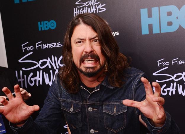 Dave Grohl na premierze serialu - fot. Stephen Lovekin /Getty Images