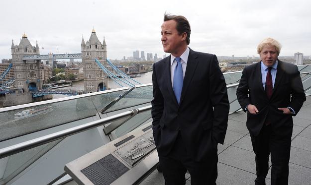 David Cameron (L) i Boris Johnson, burmistrz Londynu /AFP