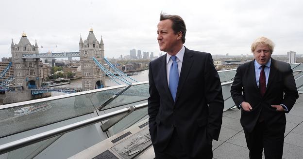 David Cameron (L) i mer Londynu Boris Johnson /AFP