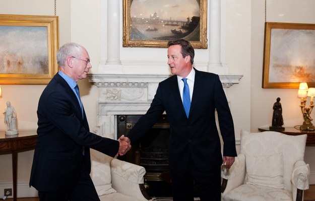 David Cameron razem z Hermanem van Rompuyem /WILL OLIVER  /PAP/EPA