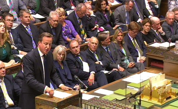 David Cameron w czasie debaty w parlamencie /PA WIRE /PAP/EPA